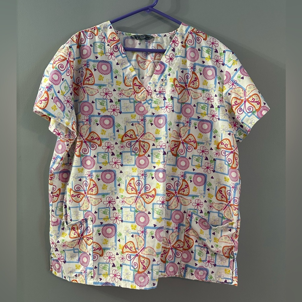 Wear For Care - XL Women - Scrub Top
